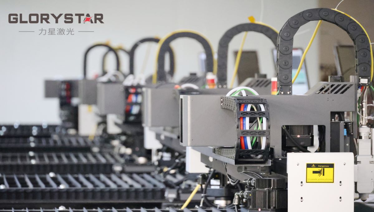 激光切割機(jī)鏡片出現(xiàn)油水怎么辦？看完你就學(xué)會